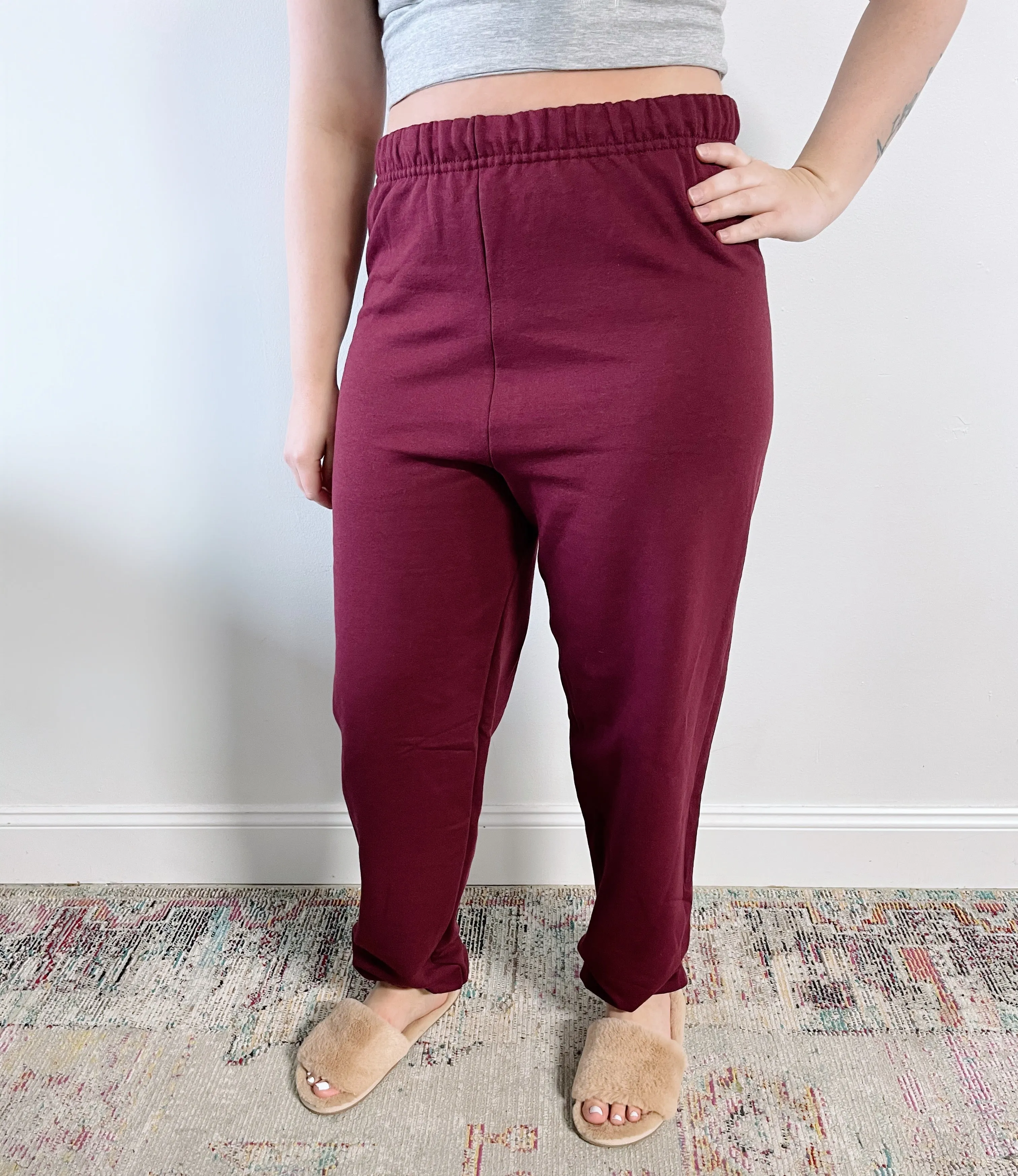 Mamacita Sweats • Maroon