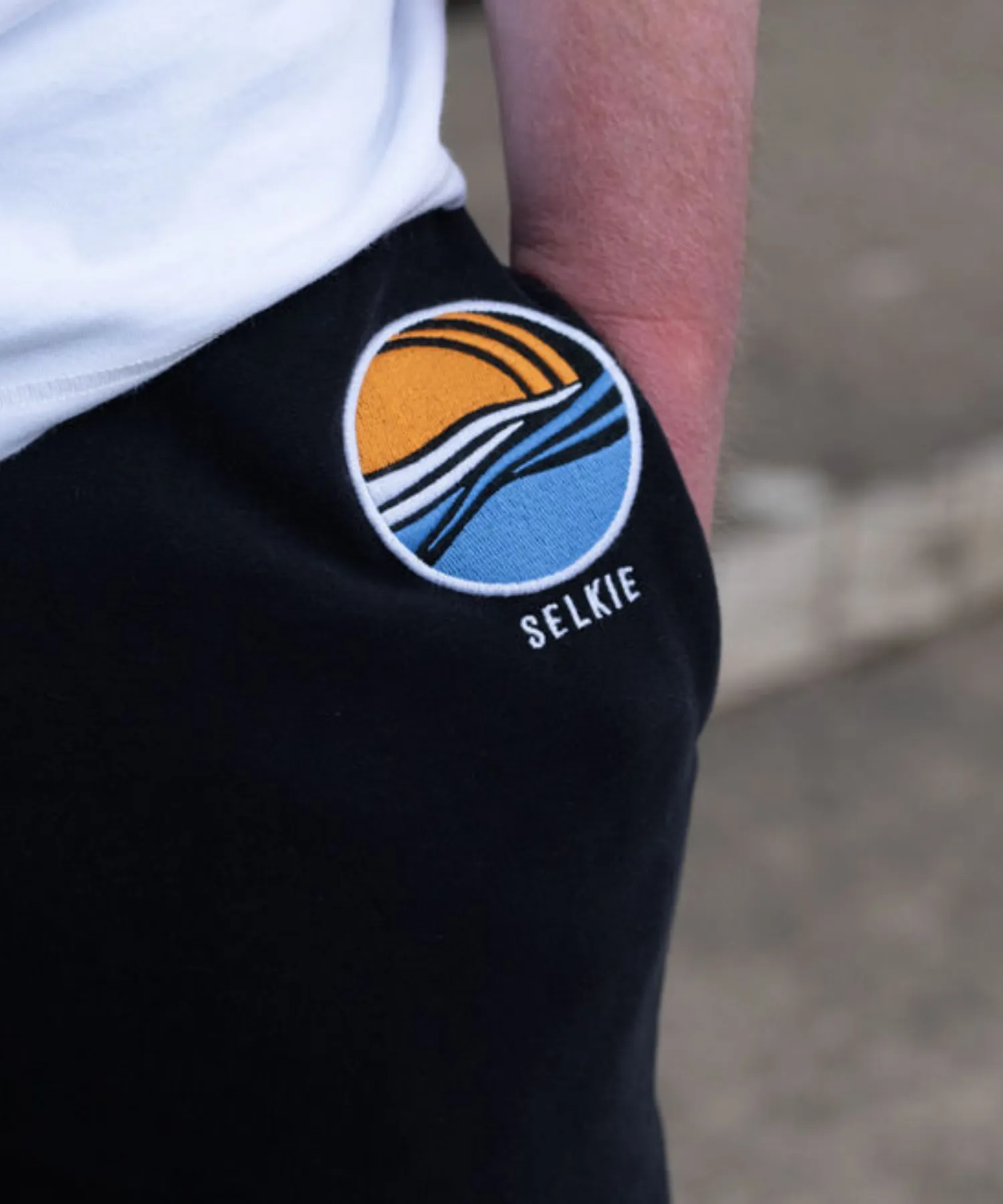 SELKIE SWEATPANTS - BLACK