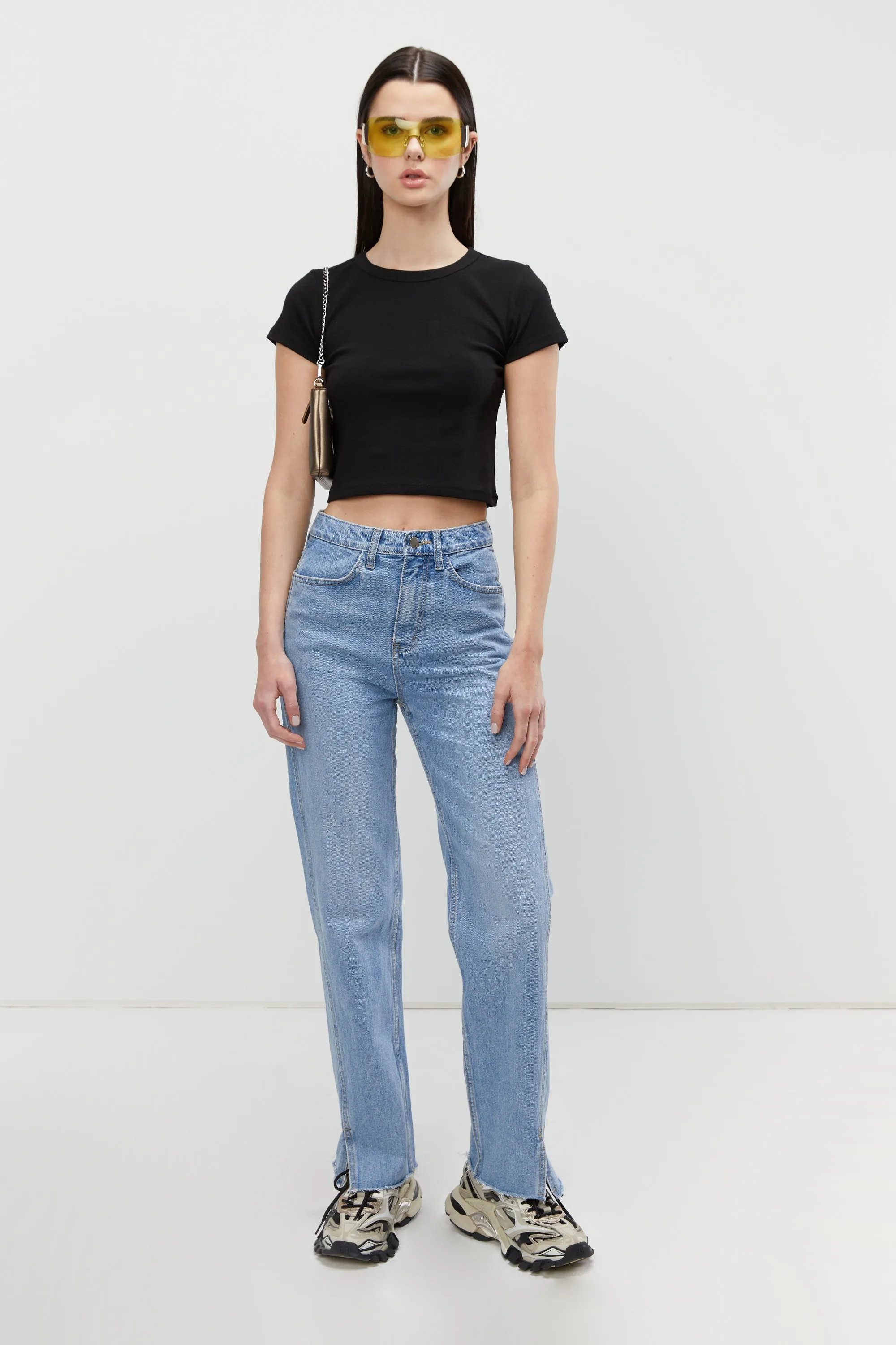 STRAIGHT LEG JEAN WITH SPLIT HEM