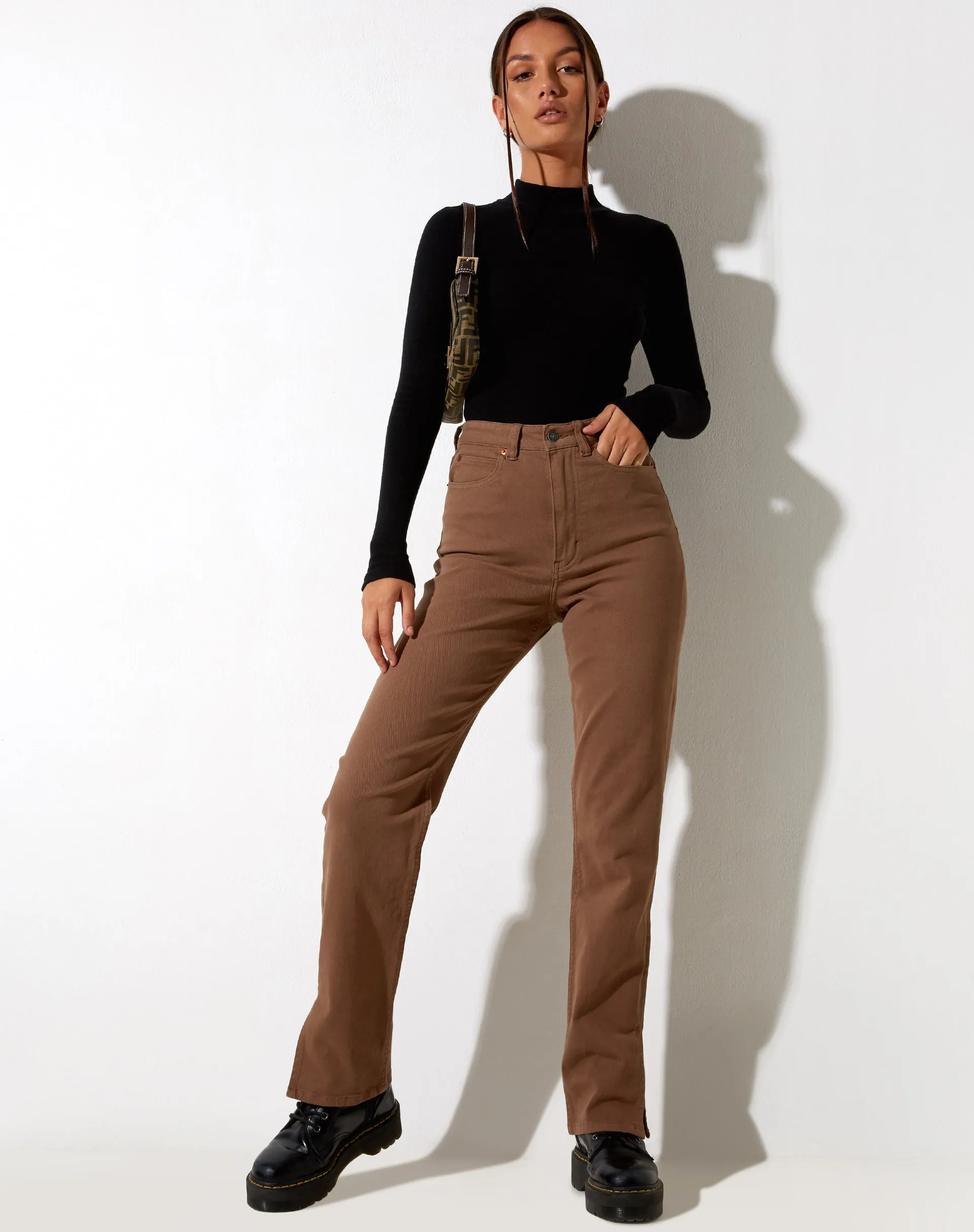 Straight Leg Jeans in Rich Brown