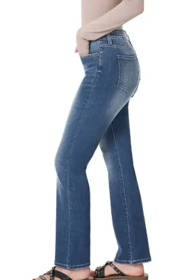 Straight Leg Jeans - Medium Wash